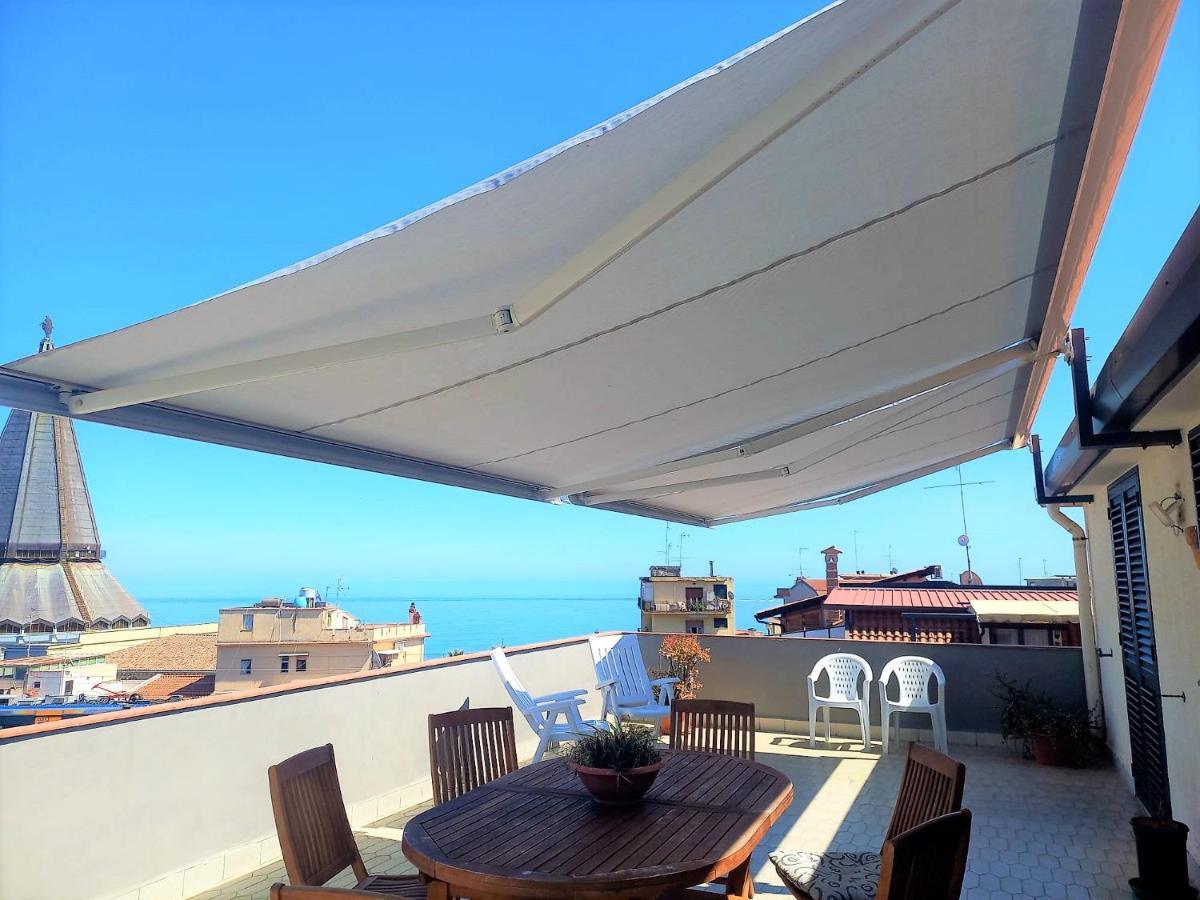 Suite Home Panorama Giardini-Naxos Kültér fotó