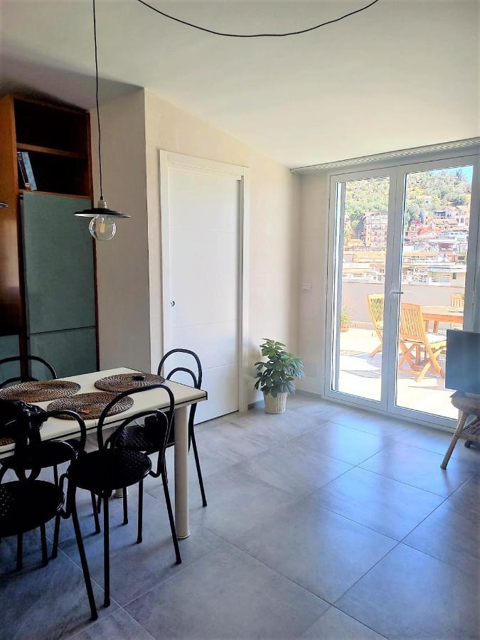 Suite Home Panorama Giardini-Naxos Kültér fotó