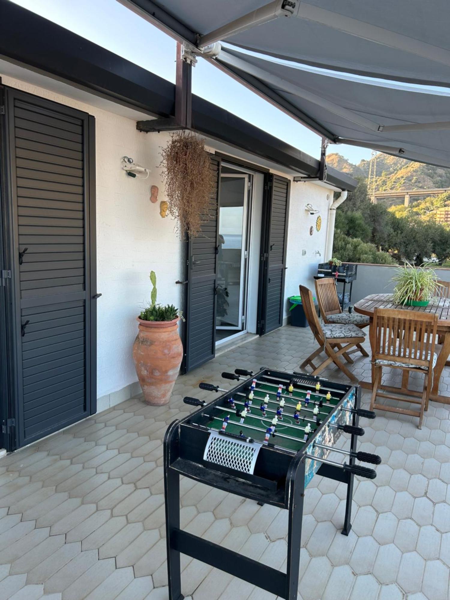 Suite Home Panorama Giardini-Naxos Kültér fotó
