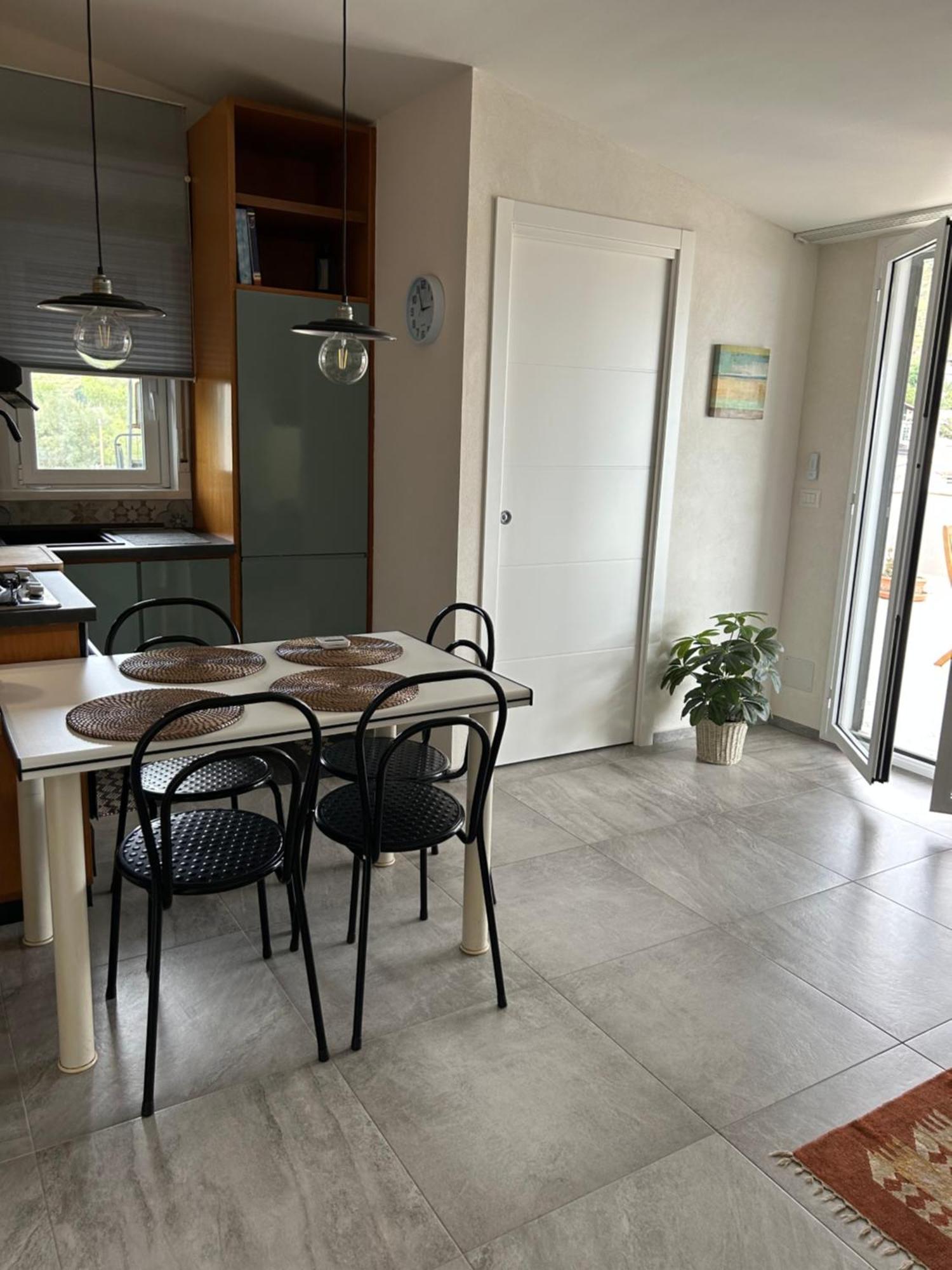 Suite Home Panorama Giardini-Naxos Kültér fotó